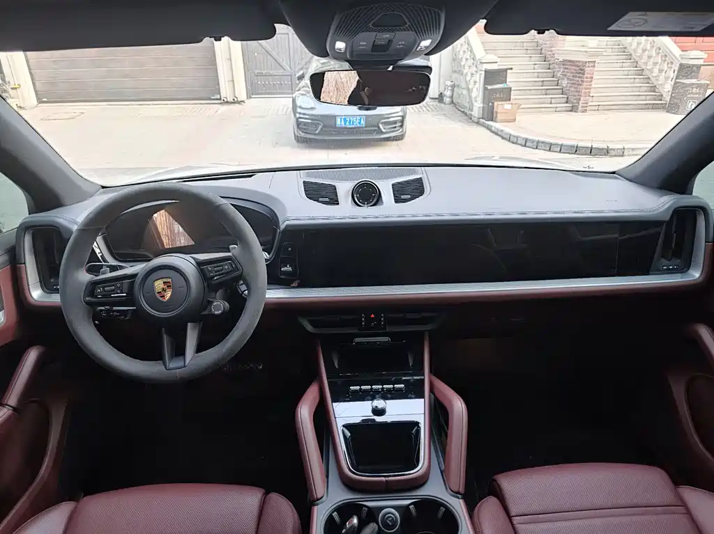 Porsche Cayenne 2024