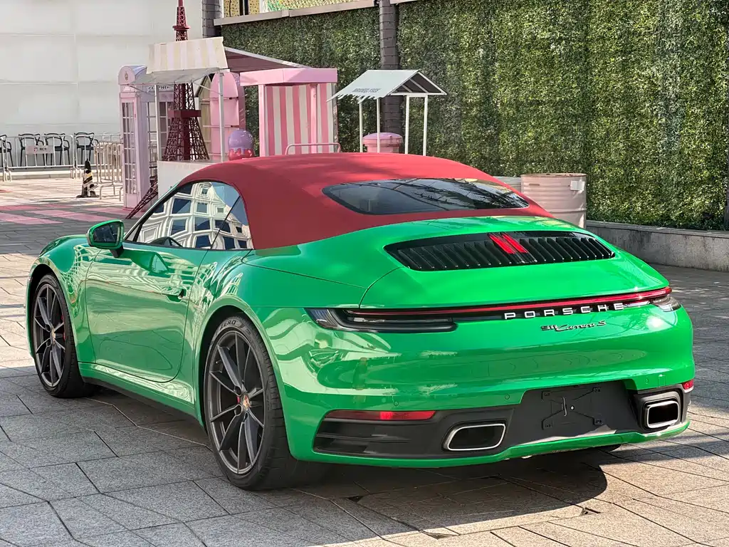 Porsche 911 2021