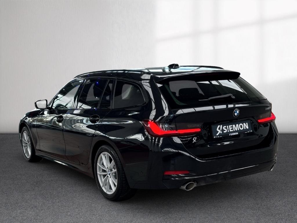 BMW 318 2024