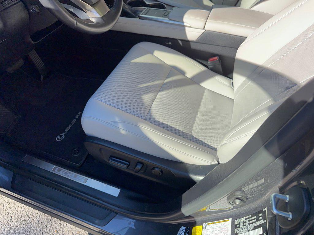 Lexus RX 2022