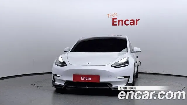 Tesla Model 3 2020