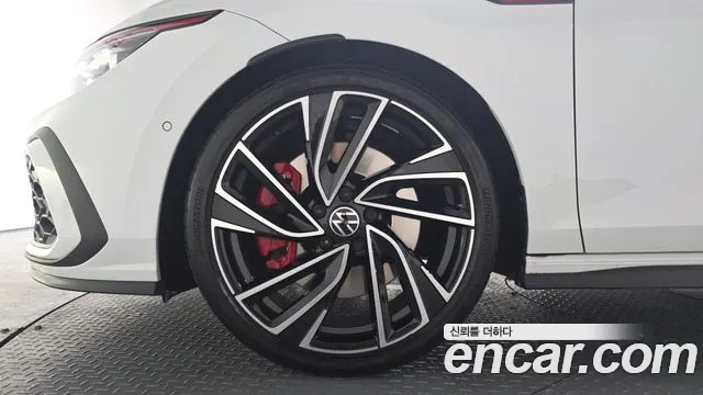 Volkswagen Golf 2023