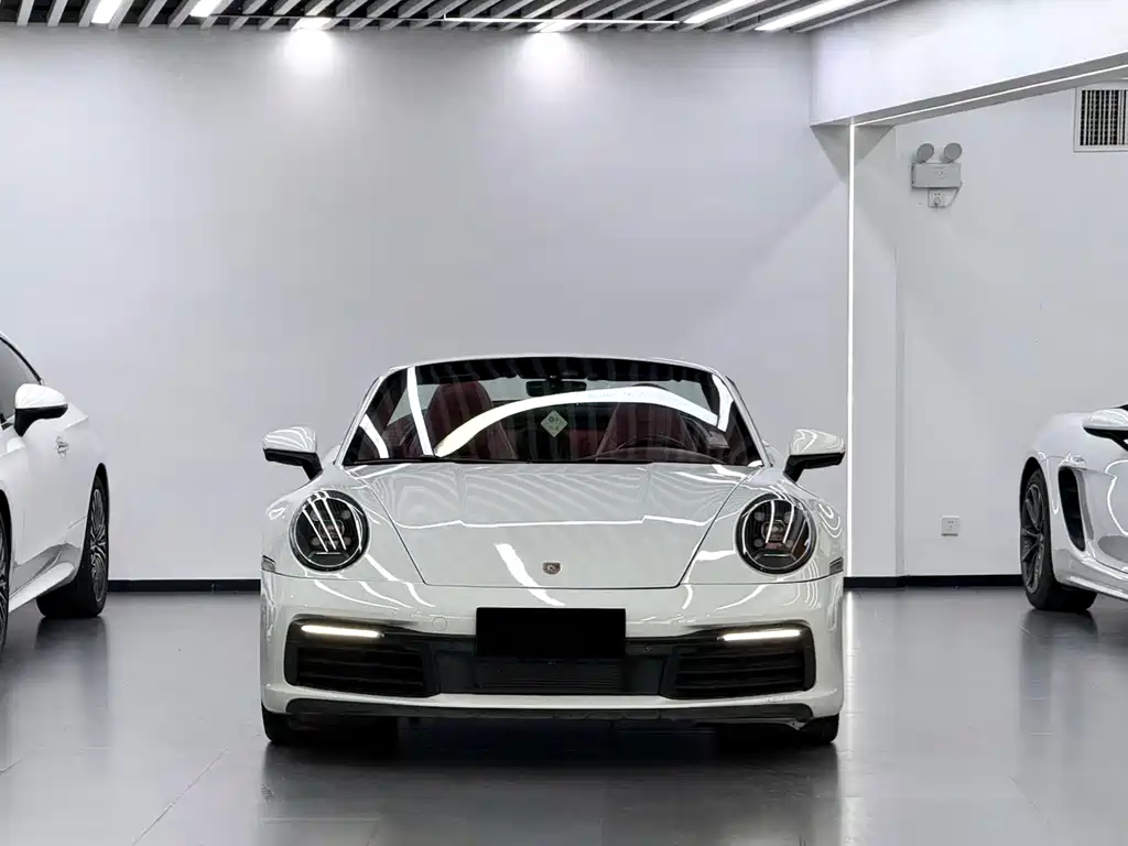 Porsche 911 2021