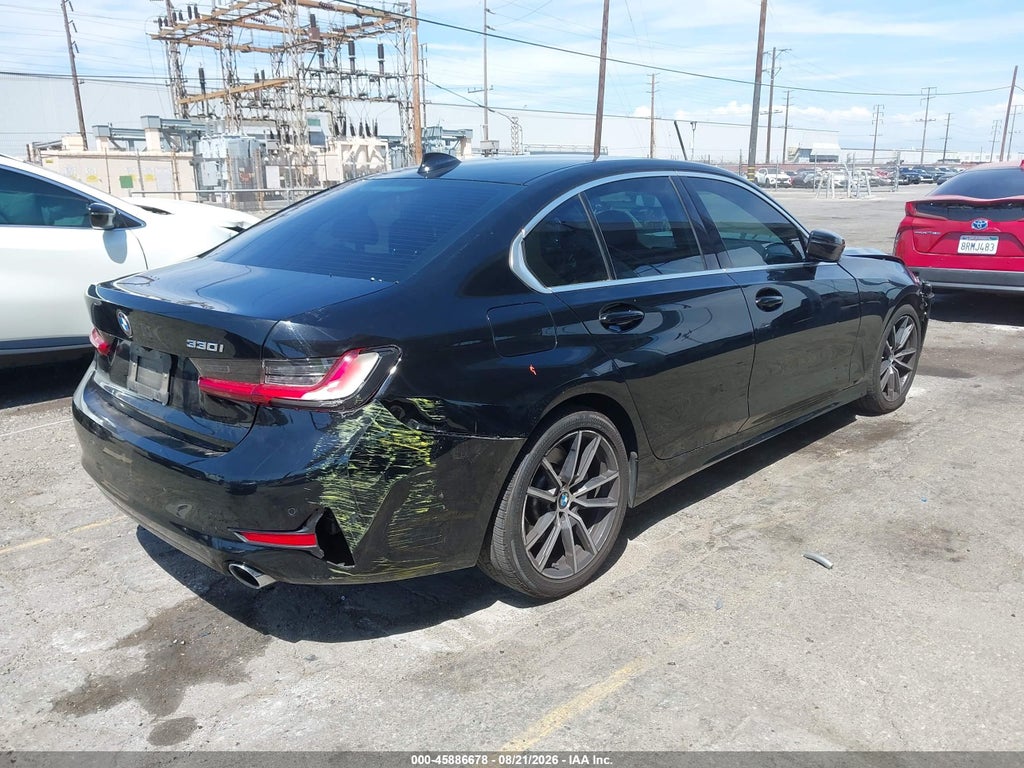 BMW 330 2021