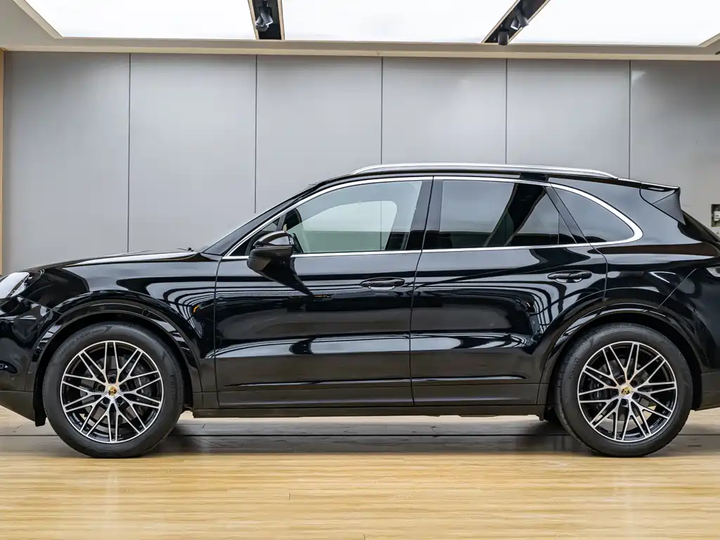 Porsche Cayenne 2024