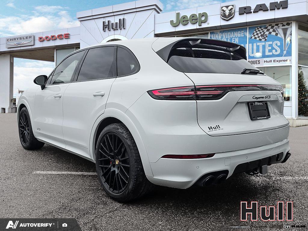 Porsche Cayenne 2022