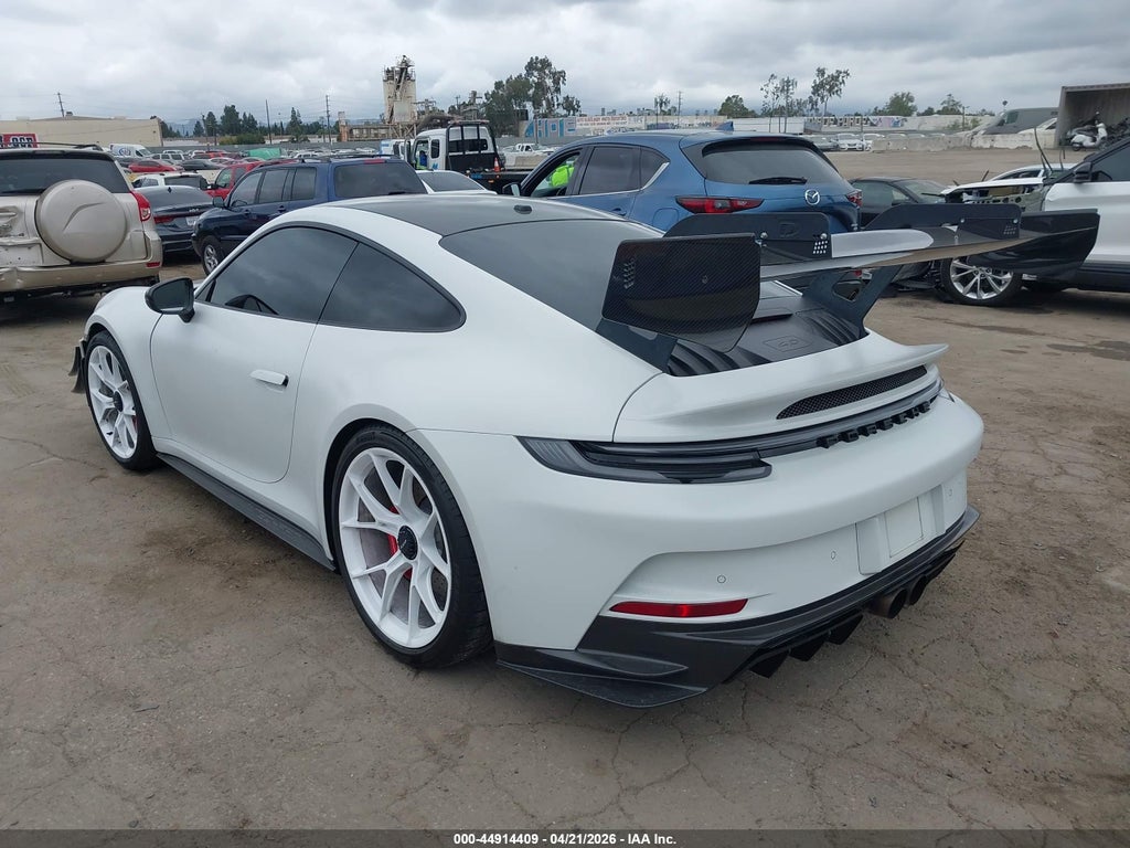 Porsche 911 2023