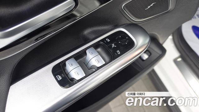 Mercedes-Benz EQE 2023