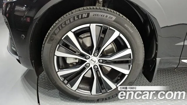 Volvo XC60 2023
