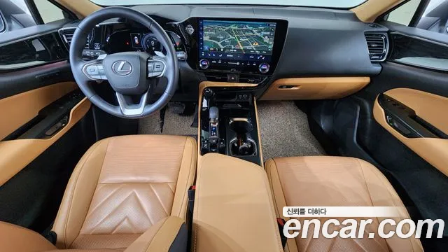 Lexus NX 2024