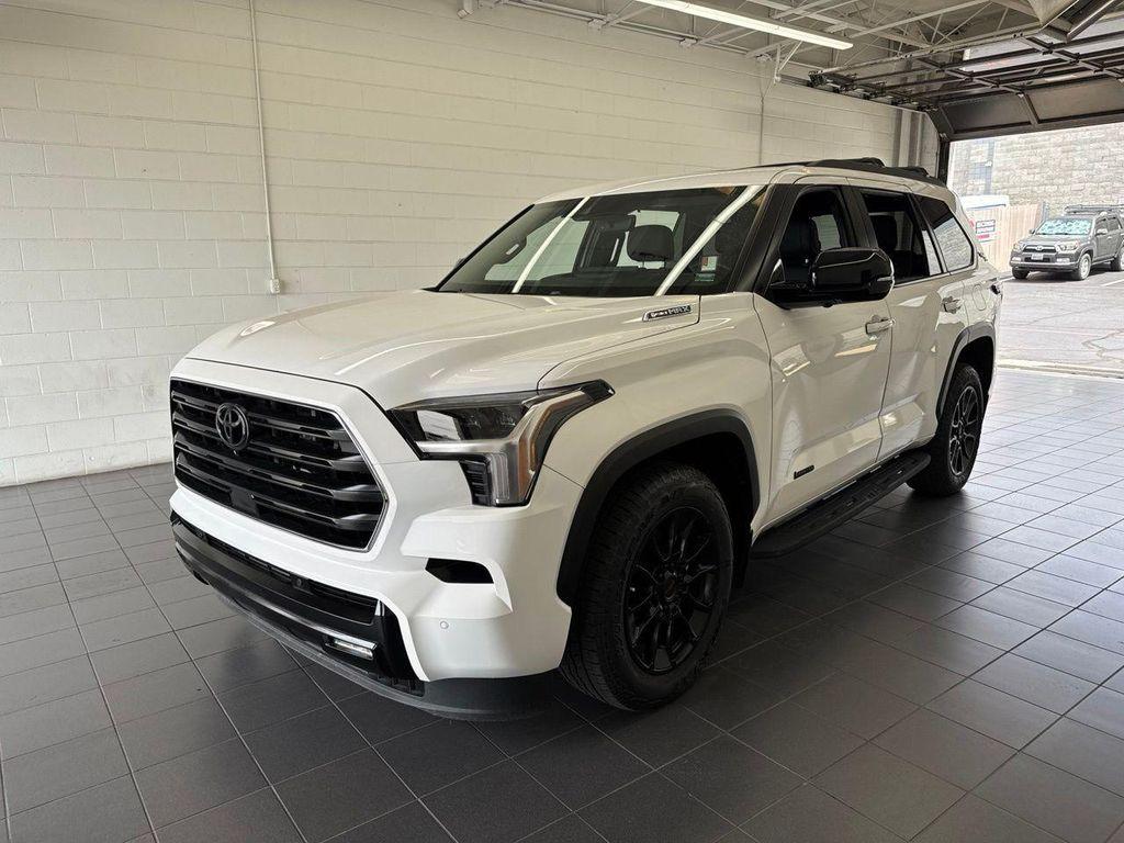 Toyota Sequoia 2025