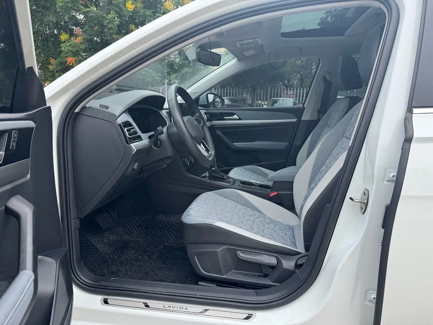 Volkswagen Lavida 2024
