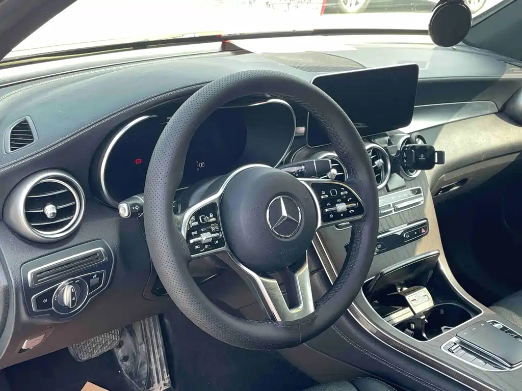 Mercedes-Benz GLC 2021
