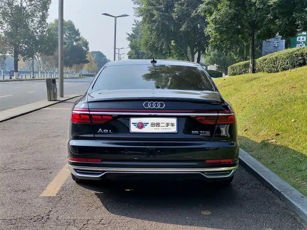 Audi A8 2021