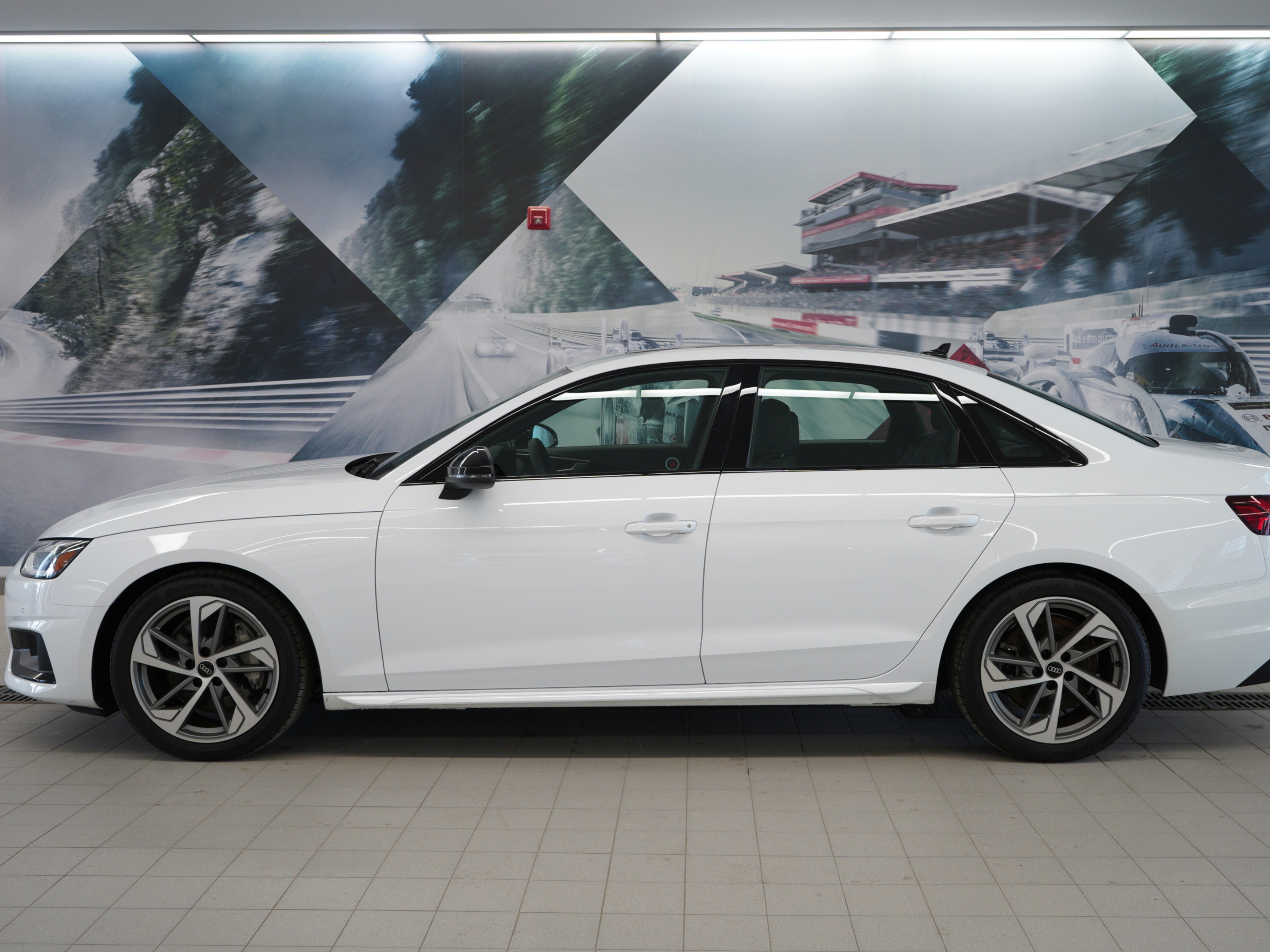 Audi A4 2025