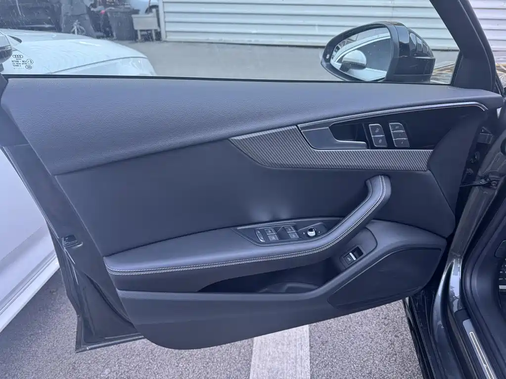 Audi A4 2024