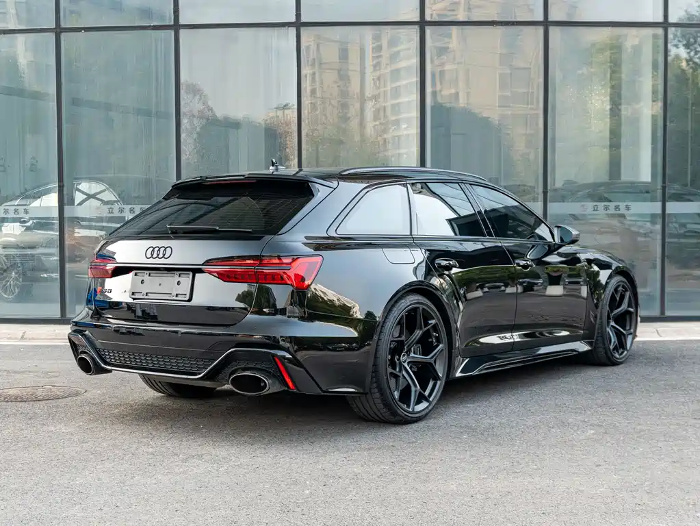 Audi RS 6 2023