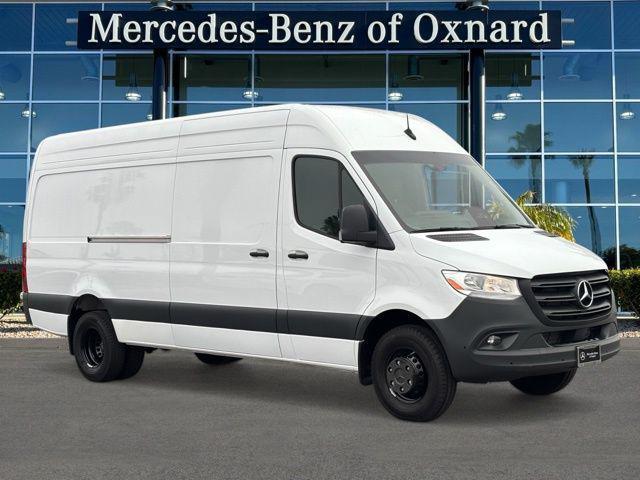 Mercedes-Benz S-Класс 2025
