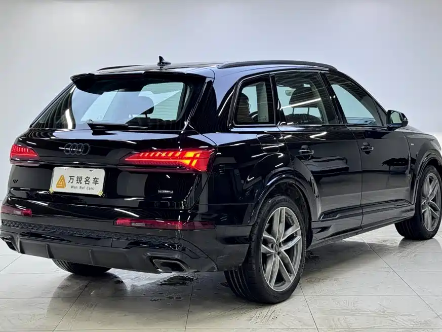 Audi Q7 2025