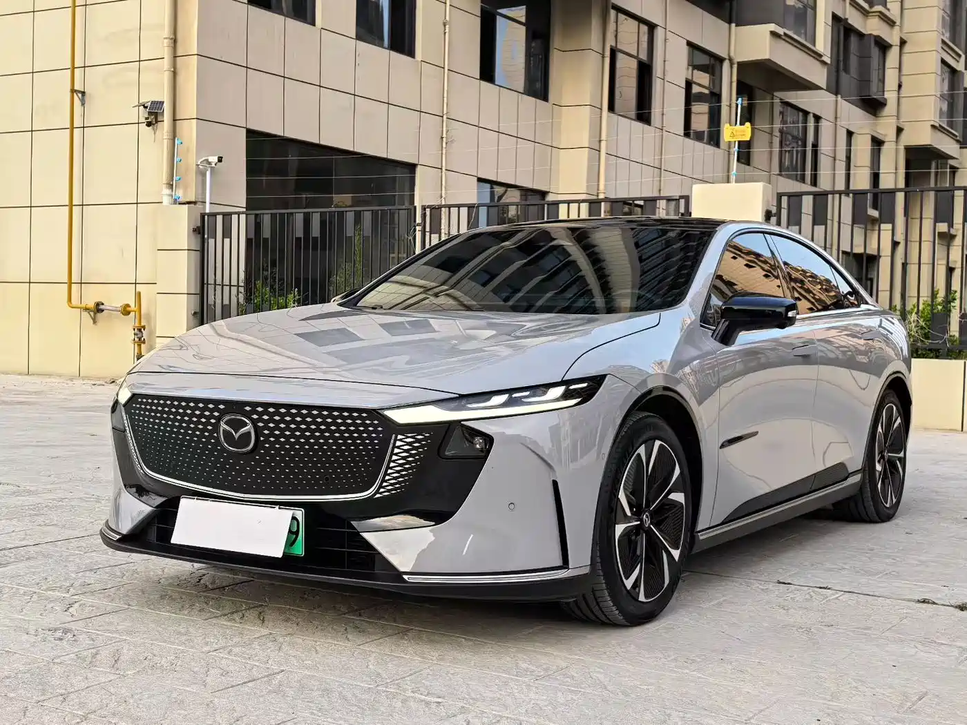 Mazda EZ-6 2024
