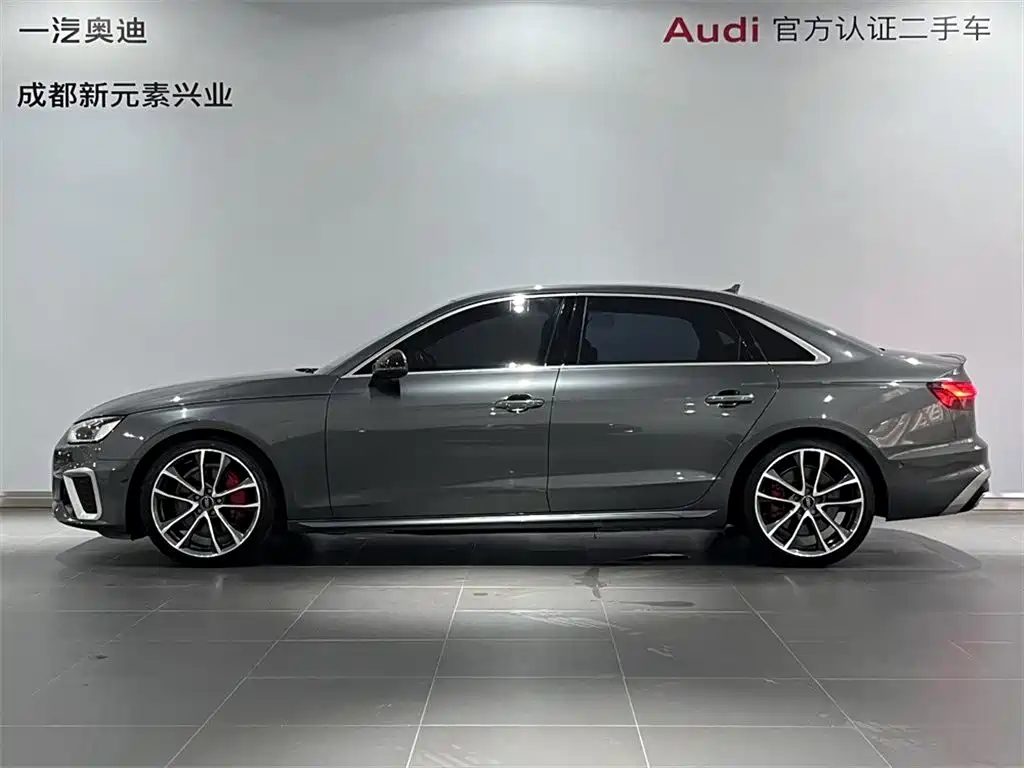 Audi A4 2021