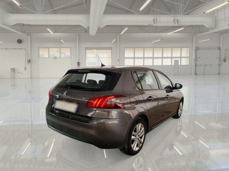 Peugeot 308 2021
