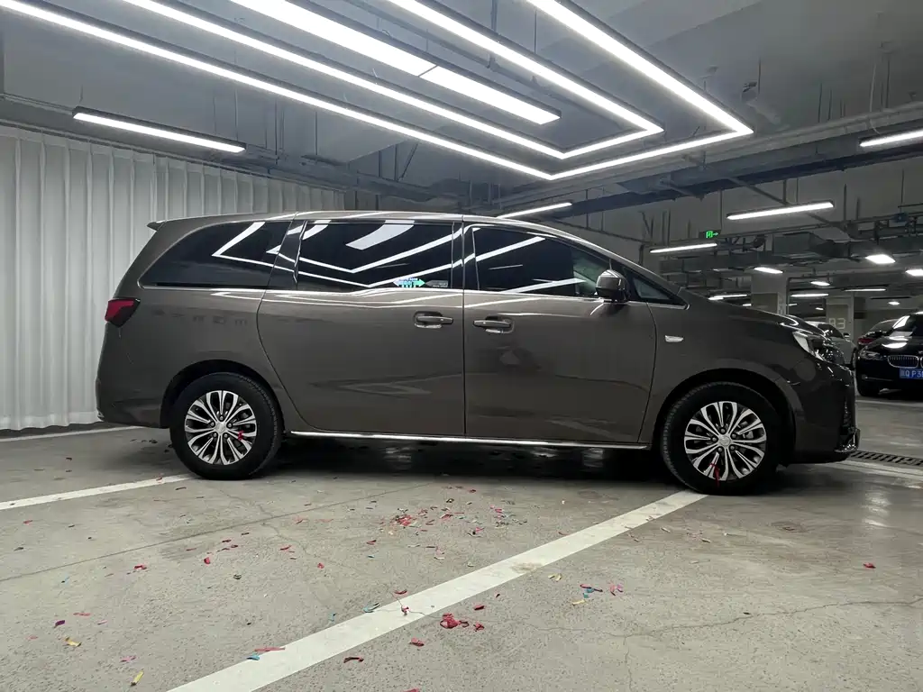 Buick GL8 2023