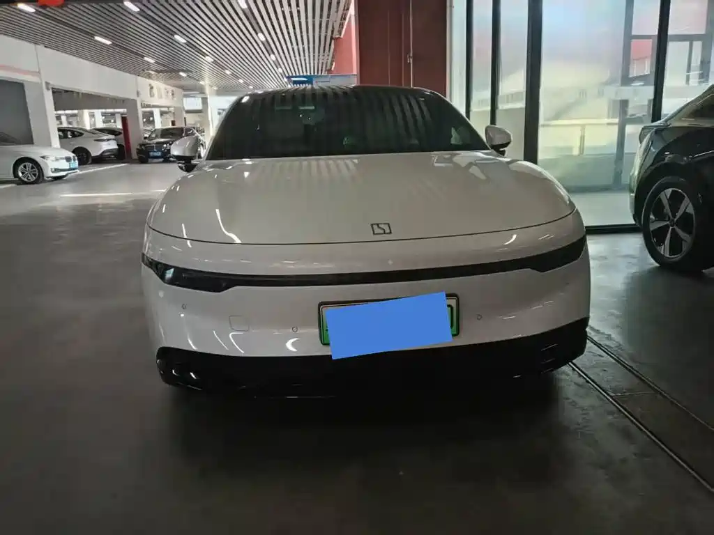 Zeekr 007 2024