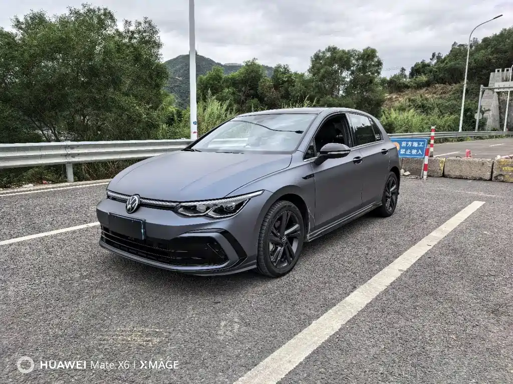 Volkswagen Golf 2024