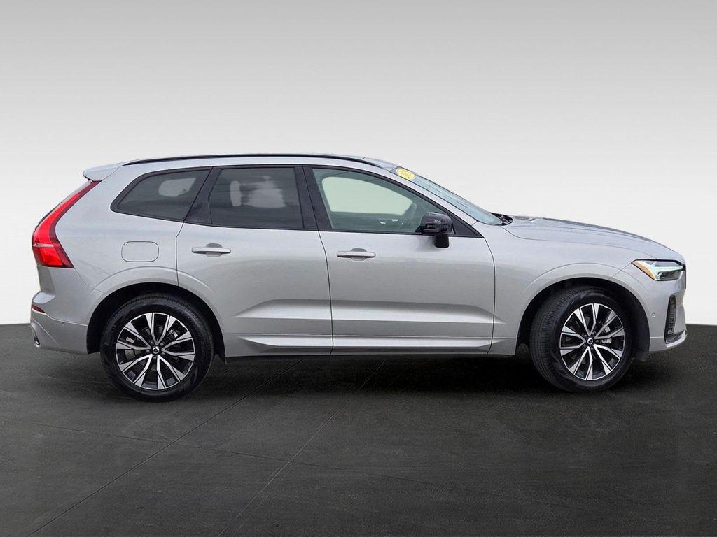 Volvo XC60 2025