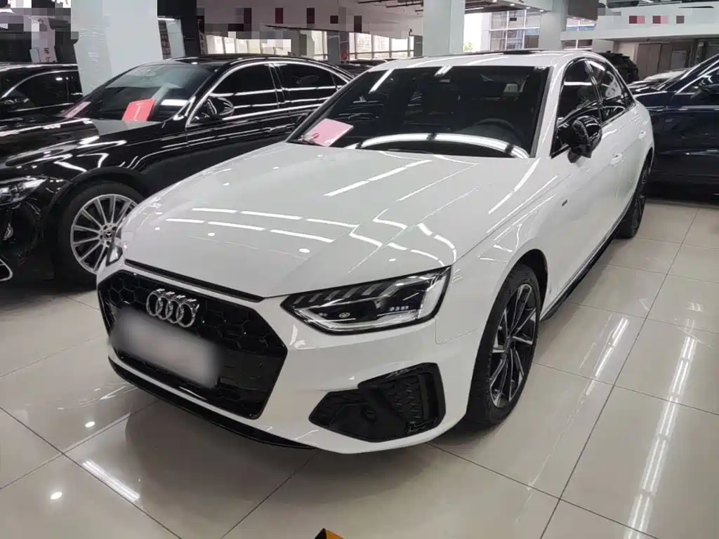 Audi A4 2023