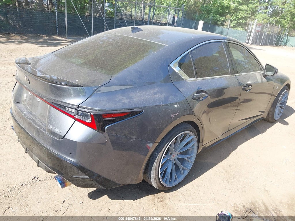 Lexus IS 2021