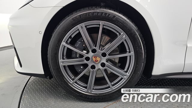Porsche Panamera 2025