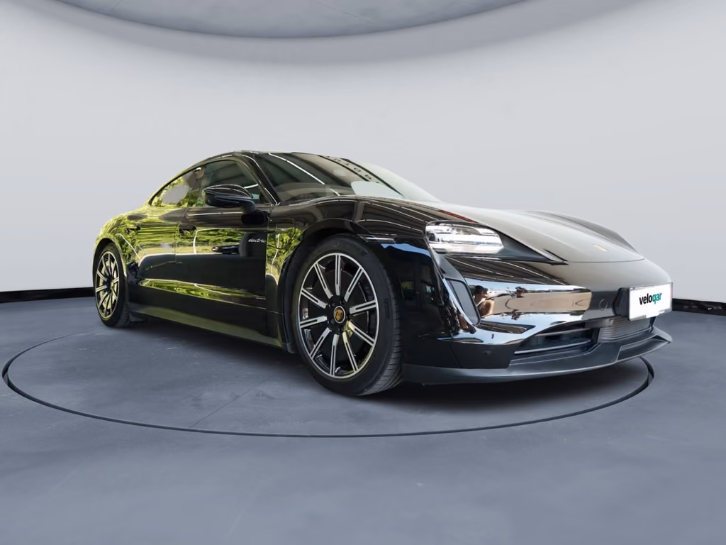 Porsche Taycan 2023