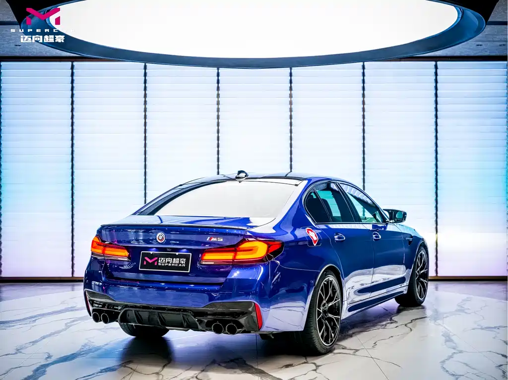 BMW M5 2023