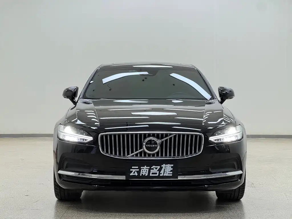 Volvo S90 2023
