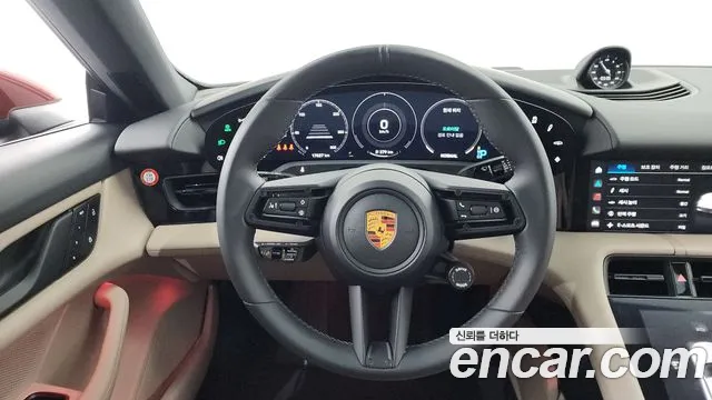 Porsche Taycan 2022