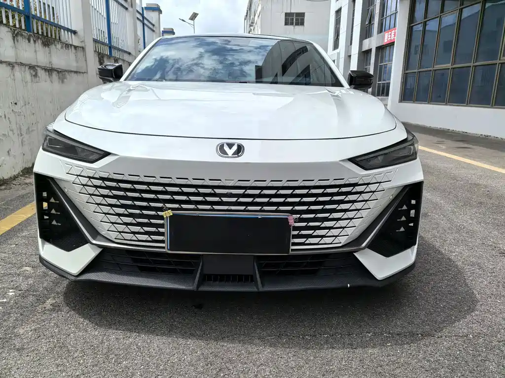 Changan UNI-V 2022