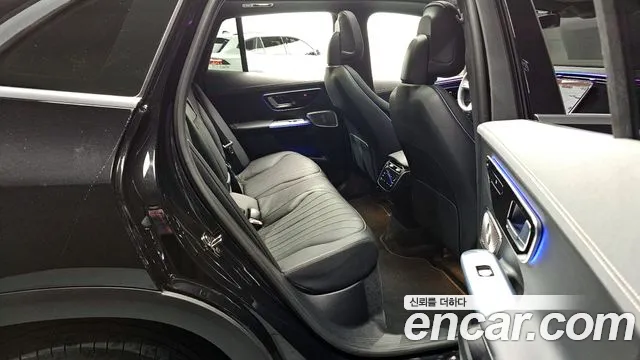 Mercedes-Benz EQE 2023