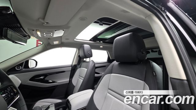 Land Rover Range Rover Evoque 2025