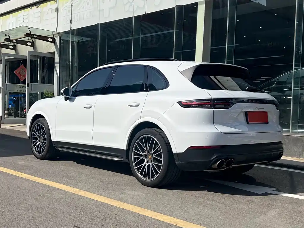 Porsche Cayenne 2020