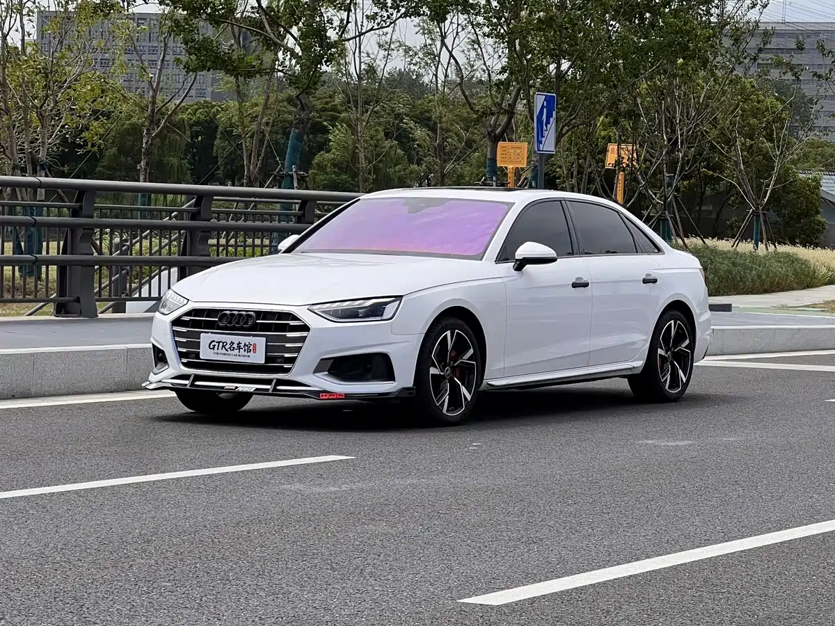 Audi A4 2021