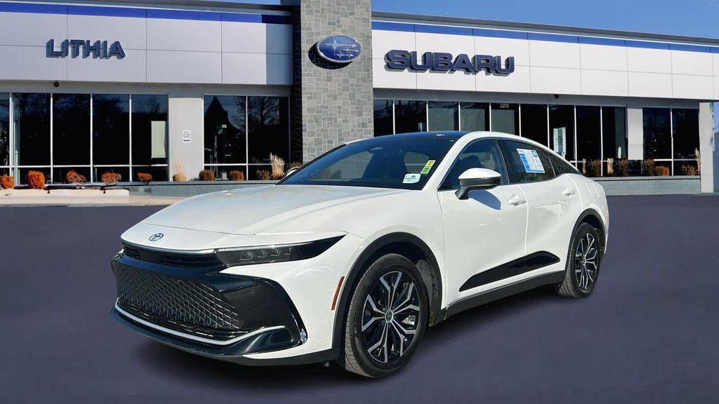 Toyota Crown 2023