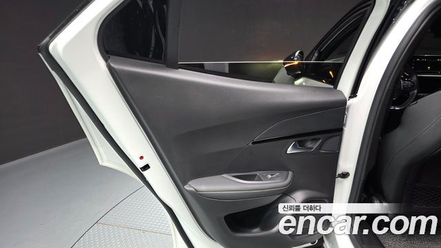 Peugeot 2008 2021