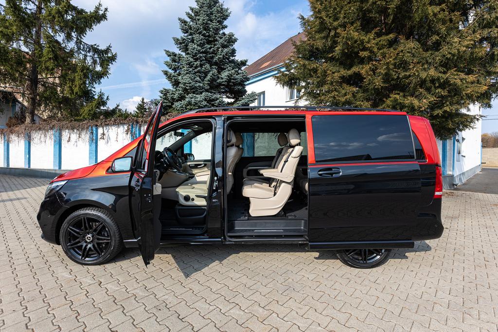 Mercedes-Benz V 300 2023