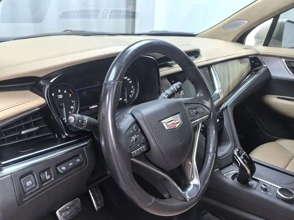 Cadillac XT6 2021