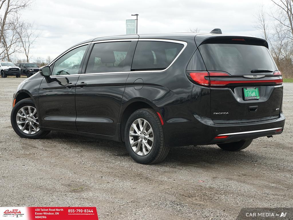 Chrysler Pacifica 2023