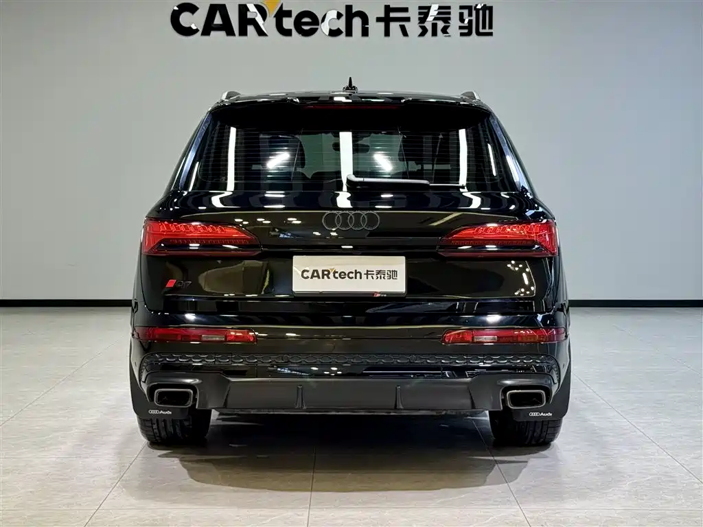 Audi Q7 2024