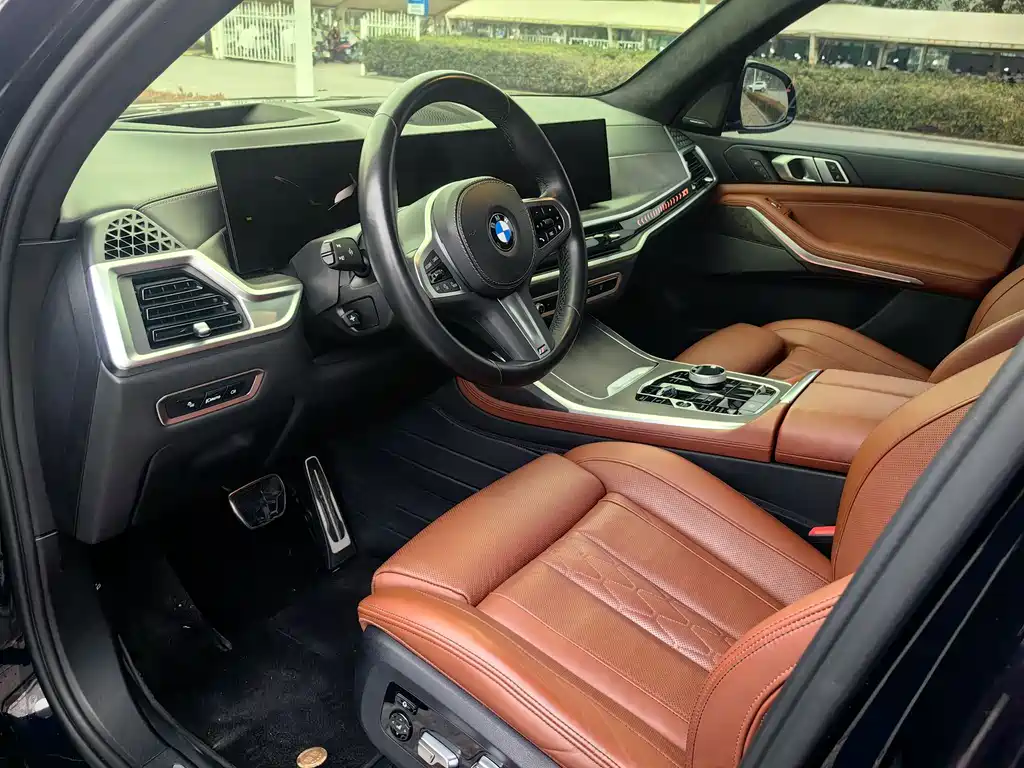 BMW X7 2024