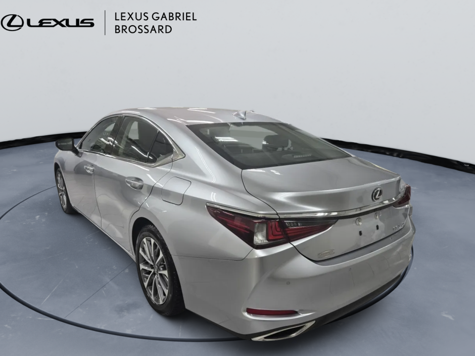 Lexus ES 2023